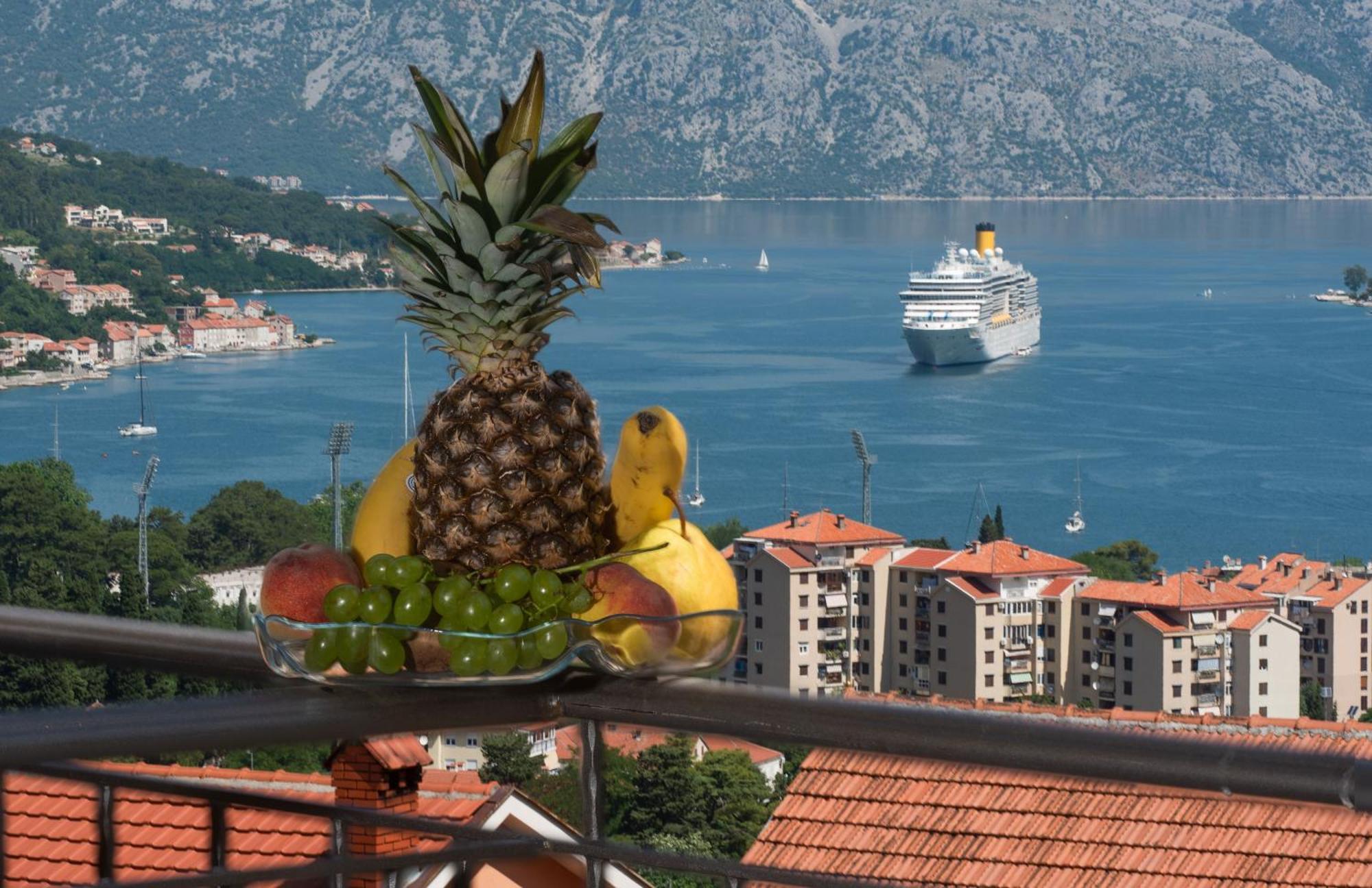 Kasi Apartments Cattaro Esterno foto