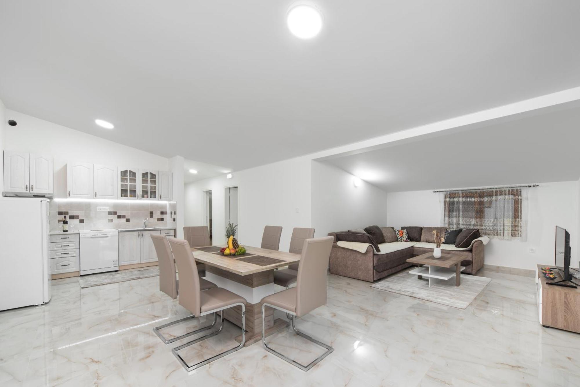 Kasi Apartments Cattaro Esterno foto