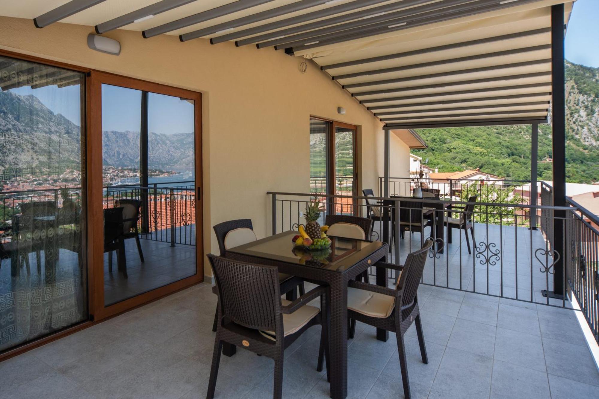 Kasi Apartments Cattaro Esterno foto