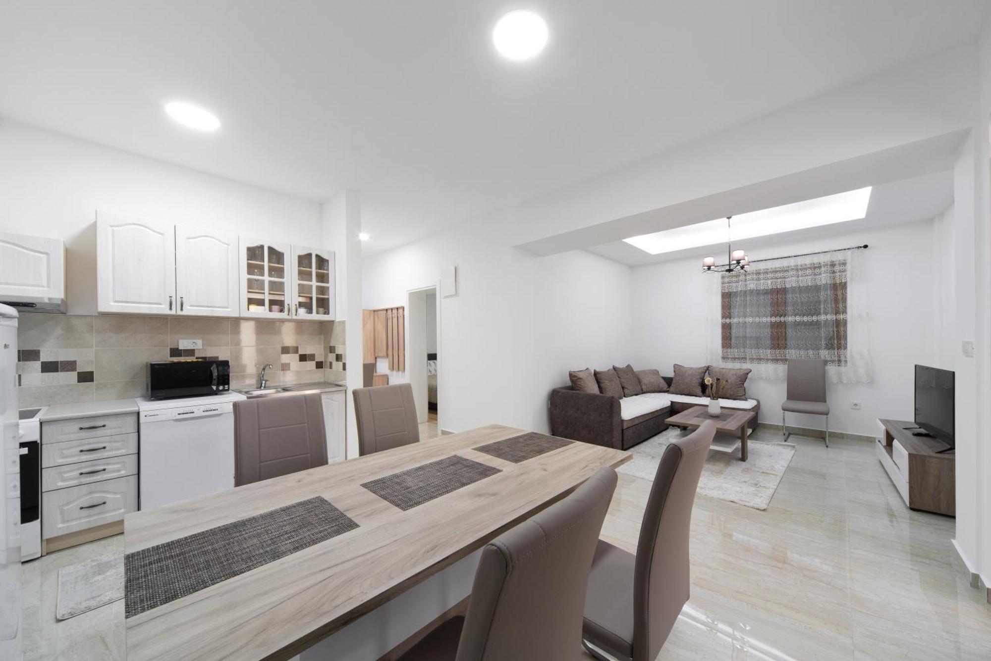 Kasi Apartments Cattaro Esterno foto